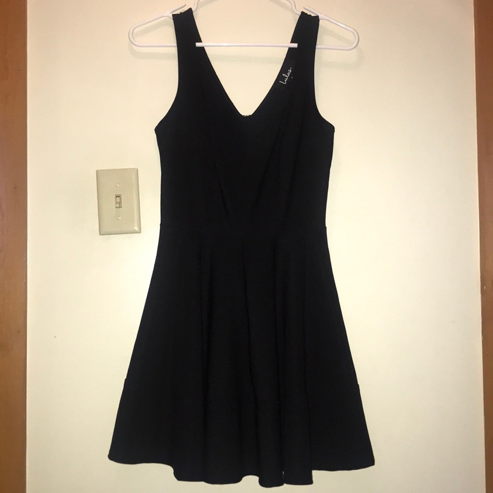 black skater dress